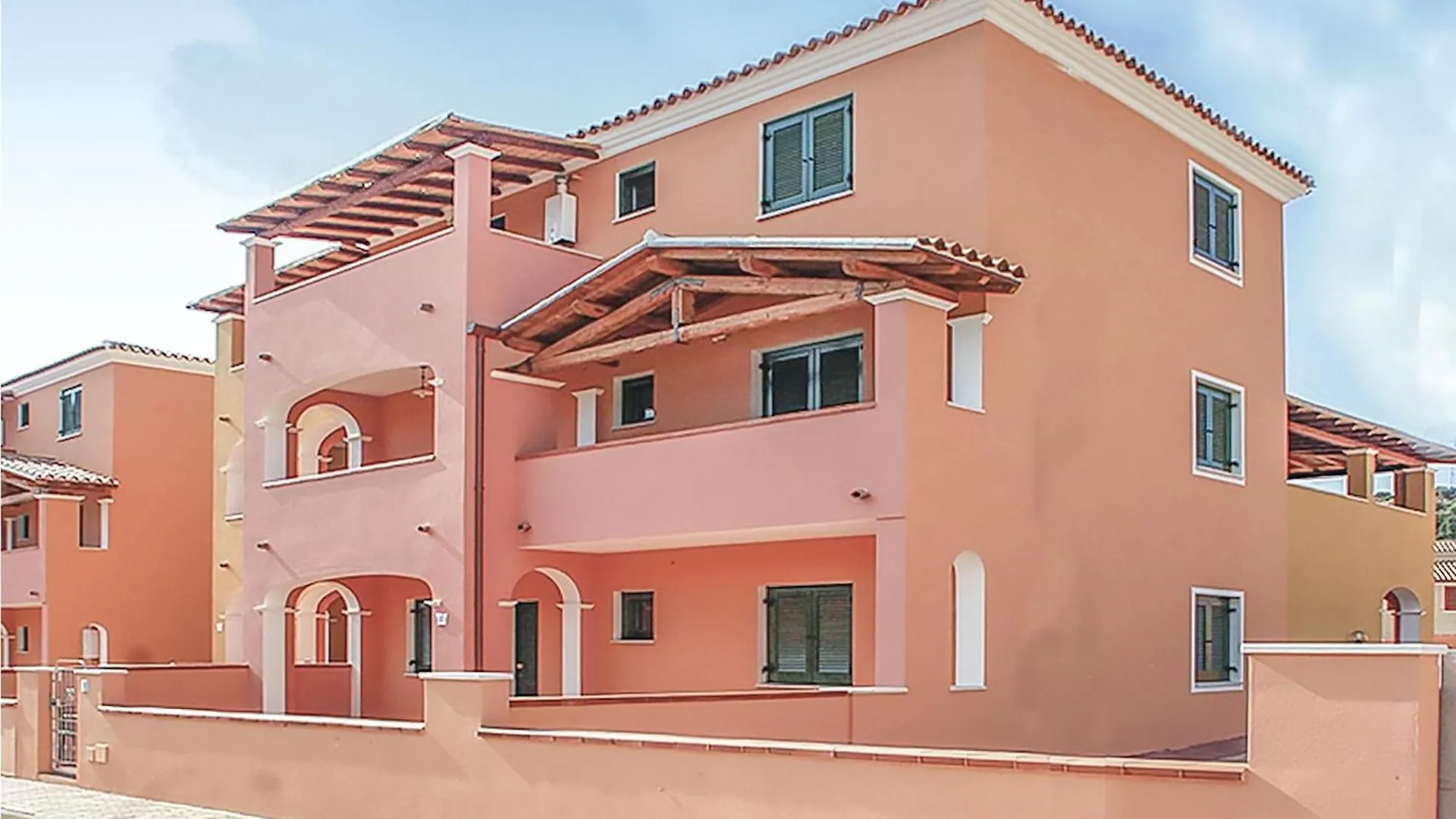 Quadri Apartment Orosei 0*,